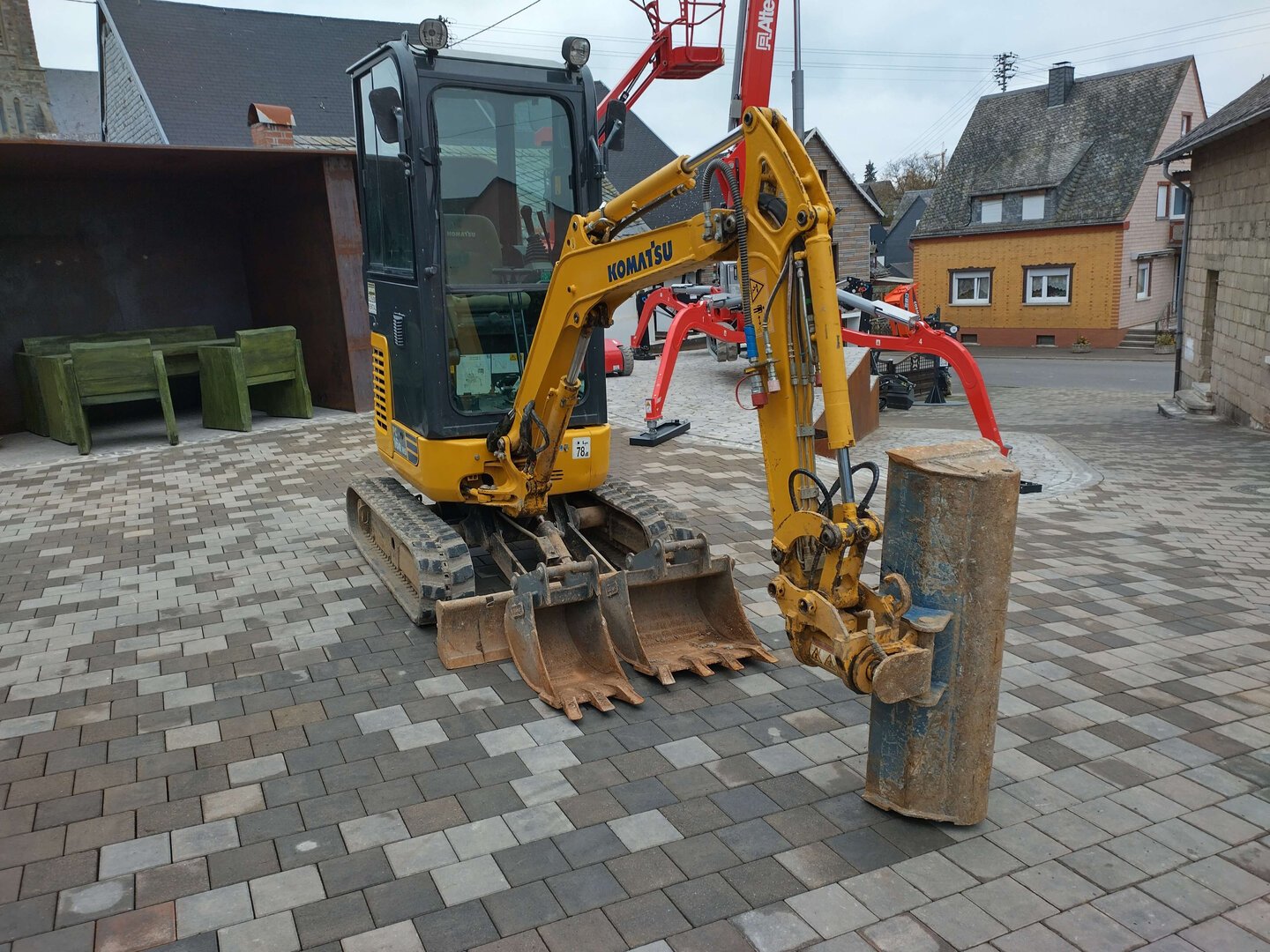 KOMATSU PC16R-3HS – Minibagger mit Tilt | Gebrauchtgerät – Bild 2