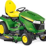 John Deere Rasentraktor X590 mit 122 cm Accel Deep Mähwerk