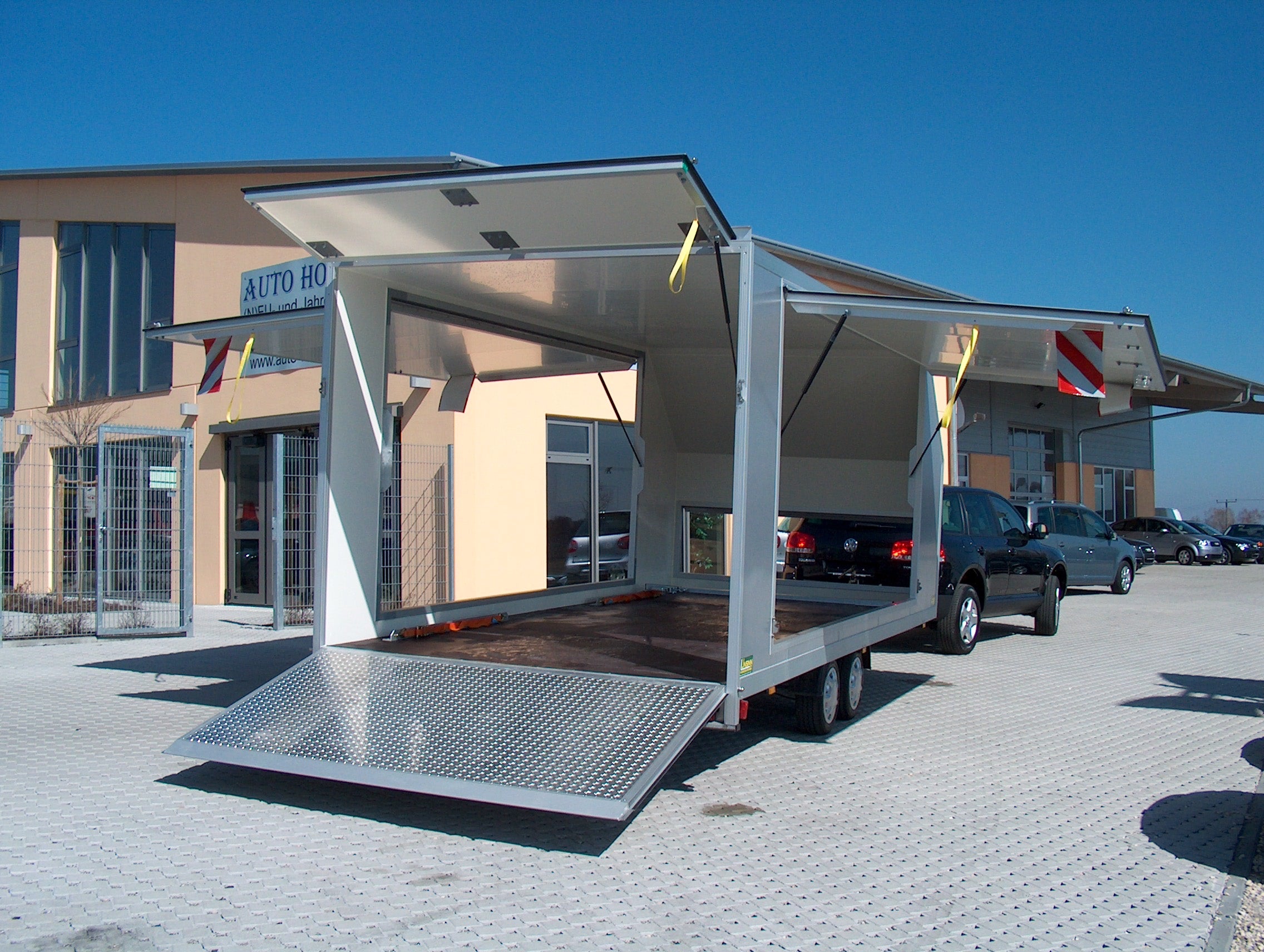 Unsinn UKF 5423-35-13 Fahrzeugtransporter kippbar Sandwichkoffer – Bild 2