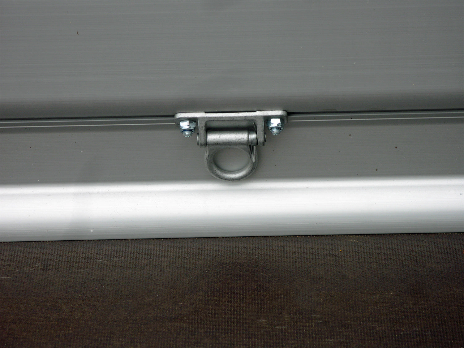 Unsinn UT 2512-13-14 Frontklappe, 100 km/h – Bild 8