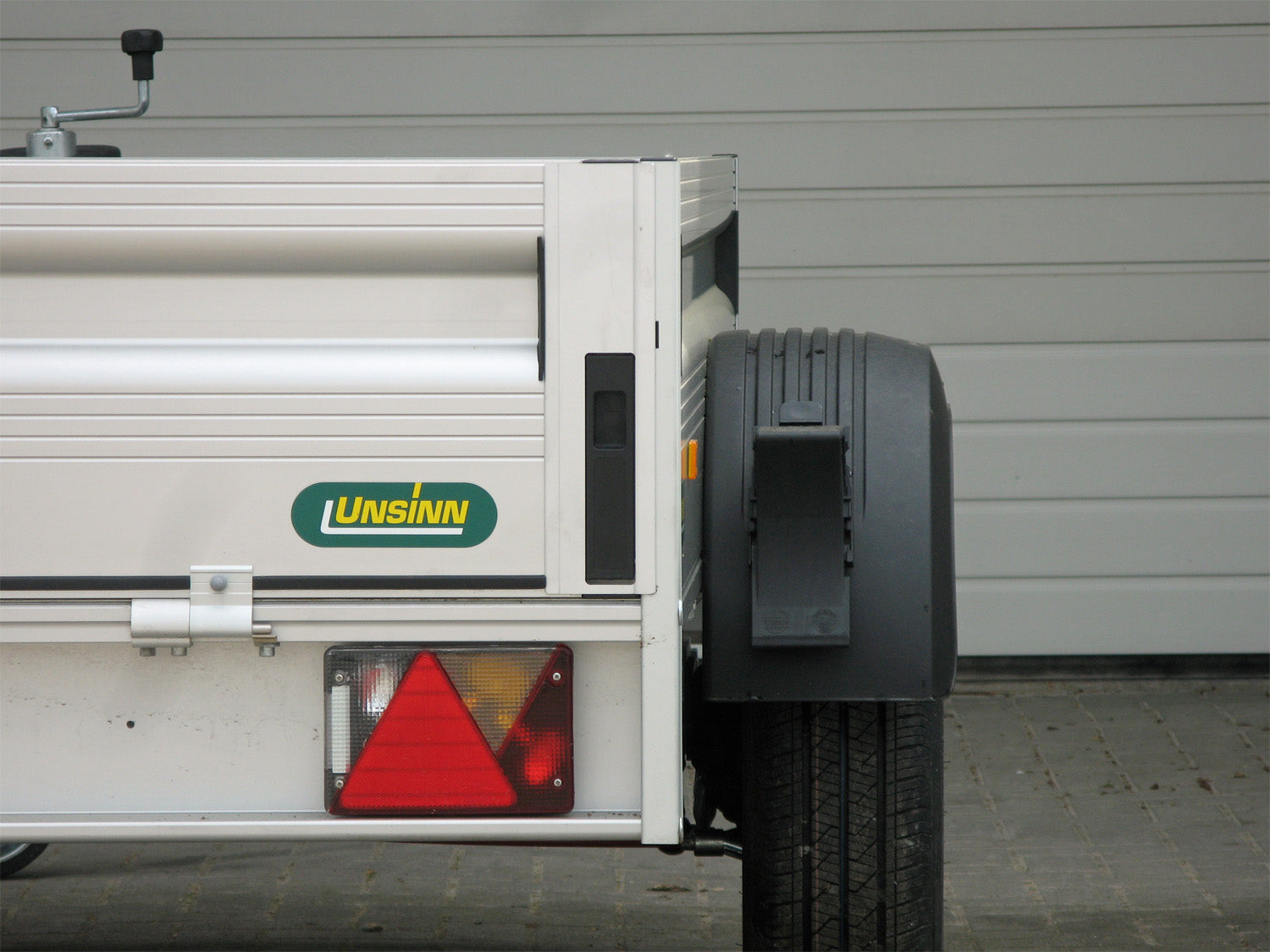Unsinn UT 2512-13-14 Frontklappe, 100 km/h – Bild 5